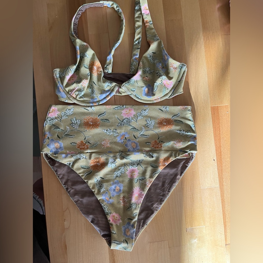 Acacia jardín bikini